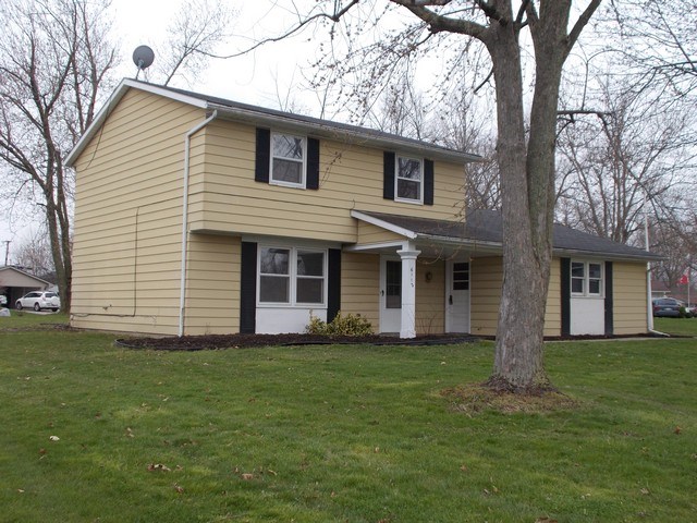 6112 Glenview Dr, Fort Wayne, IN 46815 photo 1