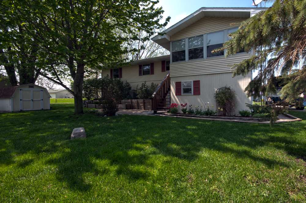 10728 Veach Dr, Middlebury, IN 46540 photo 24