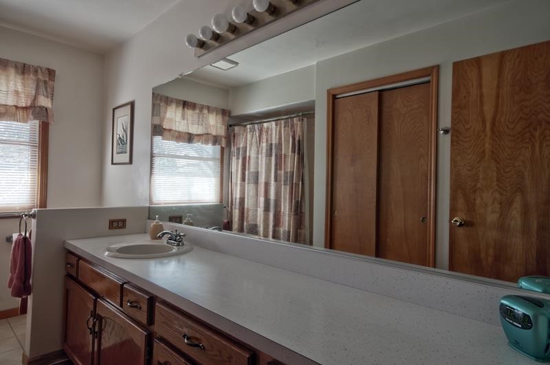 10728 Veach Dr, Middlebury, IN 46540 photo 18
