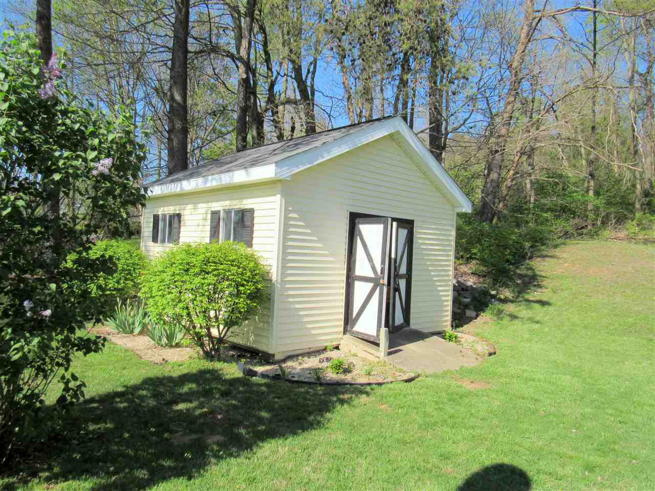 800 N Hartstrait Rd, Bloomington, IN 47404 photo 14