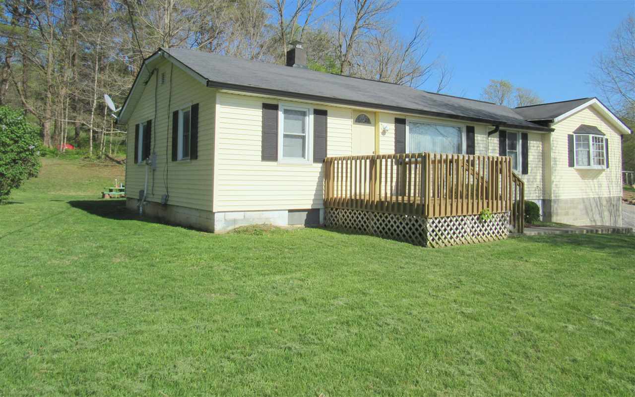 800 N Hartstrait Rd, Bloomington, IN 47404 photo 1