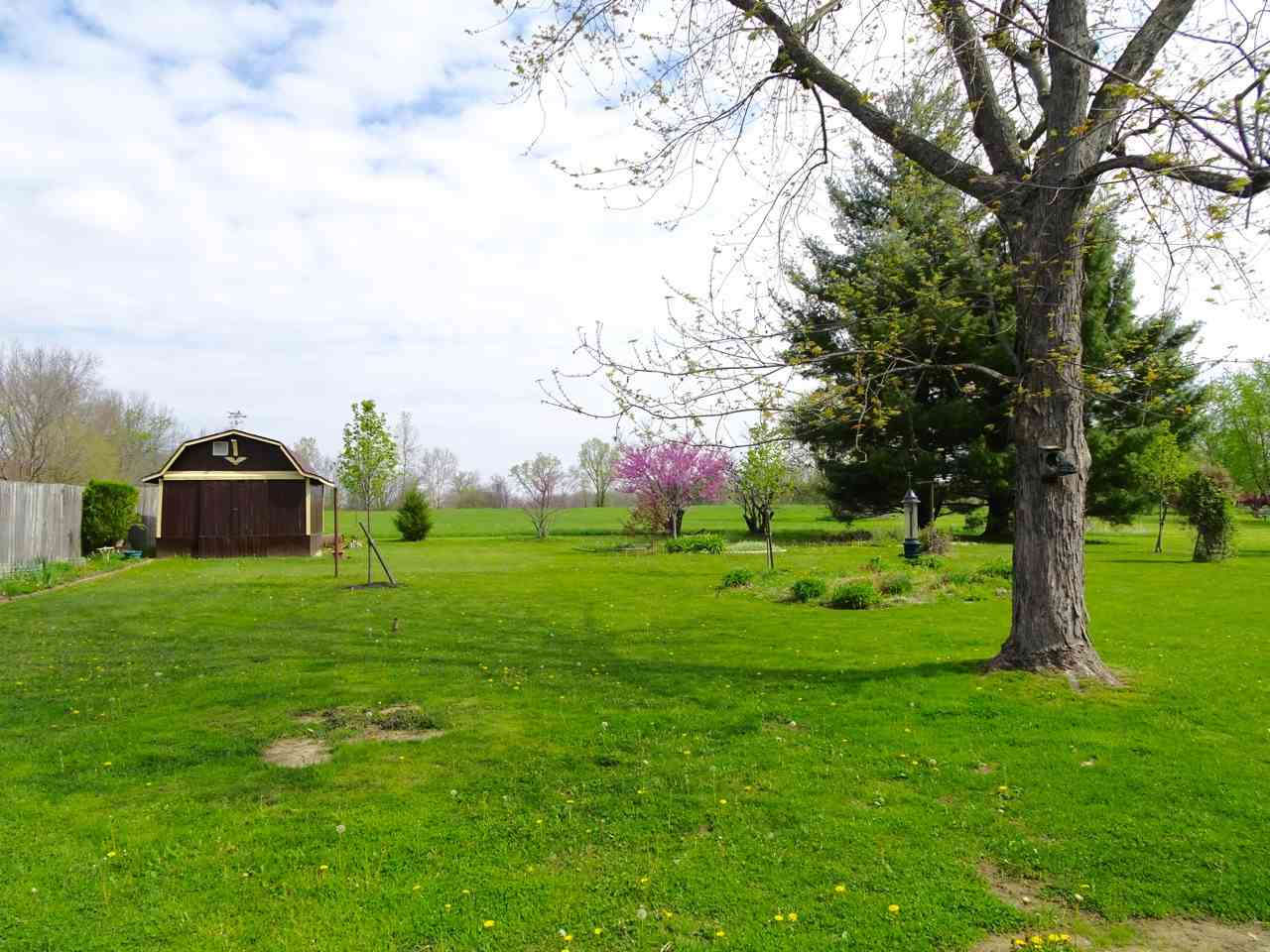 920 E State, Albany, IN 47320 photo 30
