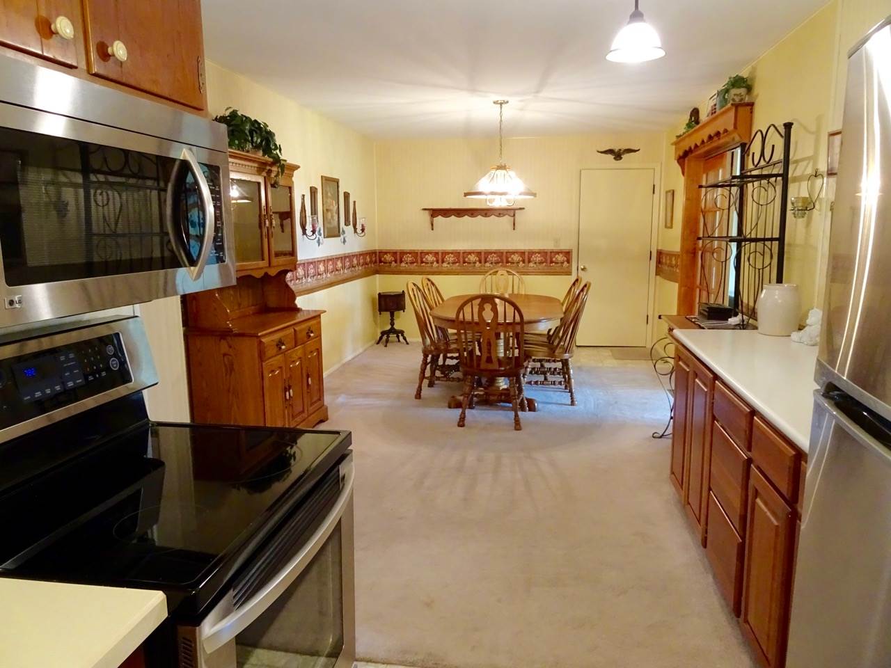 920 E State, Albany, IN 47320 photo 13
