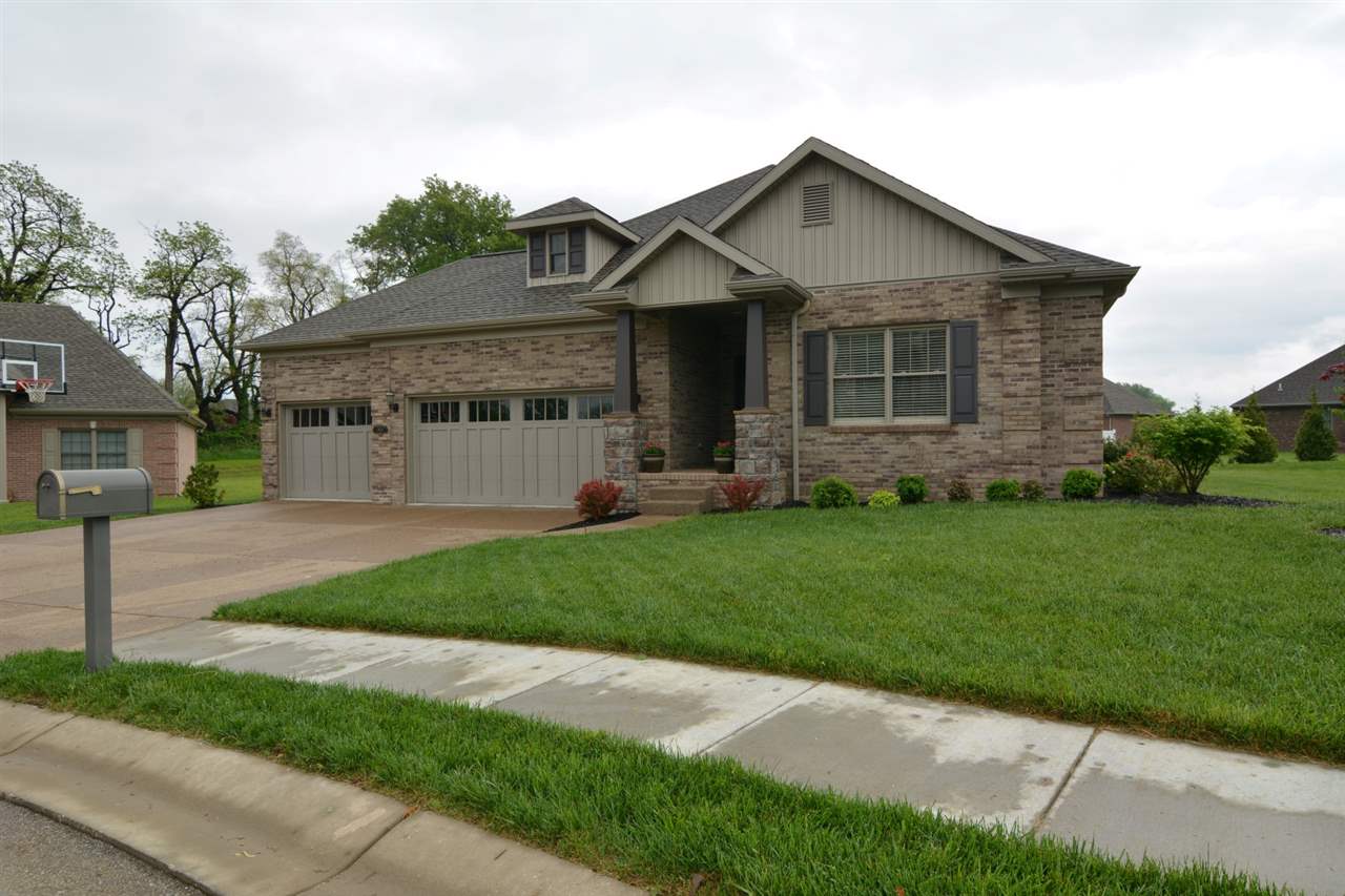 4695 Fieldcrest Place Cir, Newburgh, IN 47630 photo 2