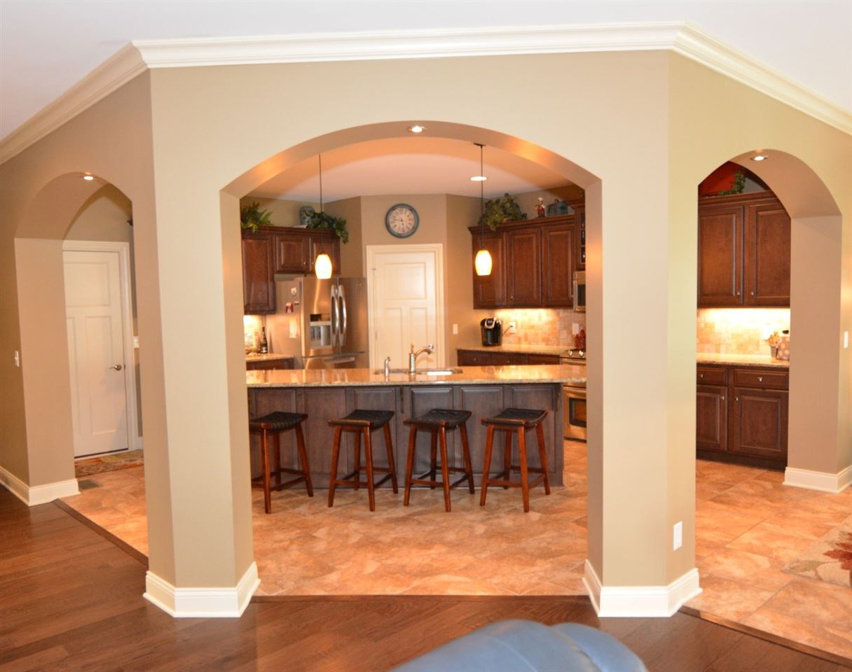 4695 Fieldcrest Place Cir, Newburgh, IN 47630 photo 8
