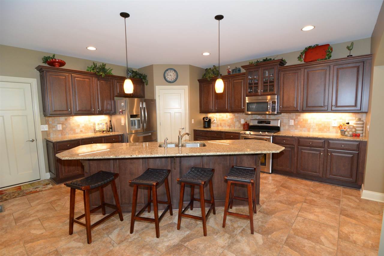 4695 Fieldcrest Place Cir, Newburgh, IN 47630 photo 9