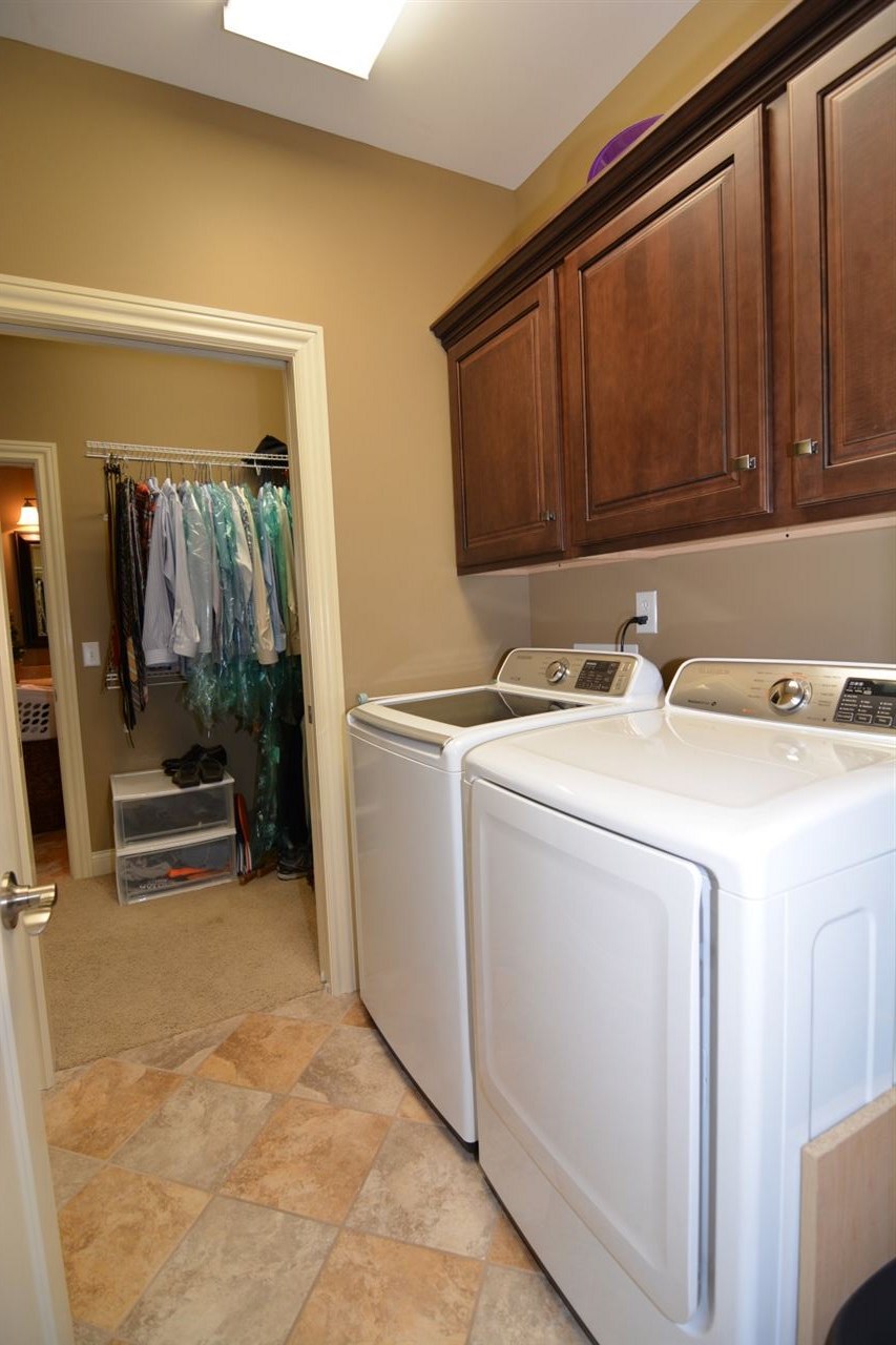 4695 Fieldcrest Place Cir, Newburgh, IN 47630 photo 18