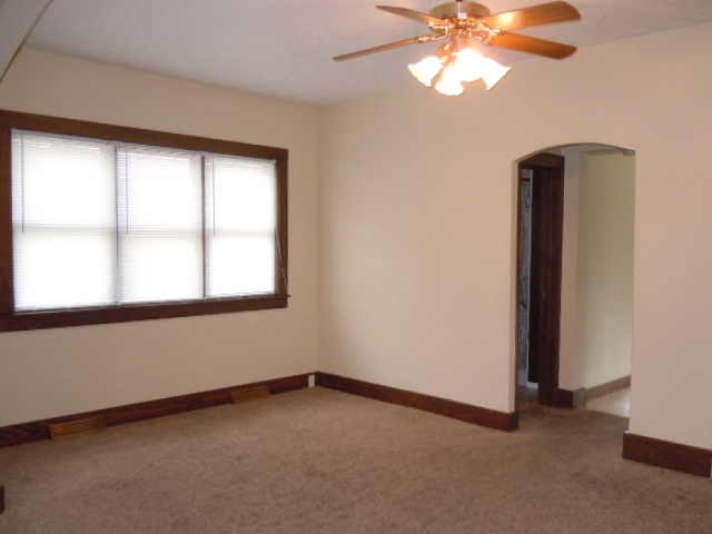 1011 S Main St, Goshen, IN 46526 photo 10
