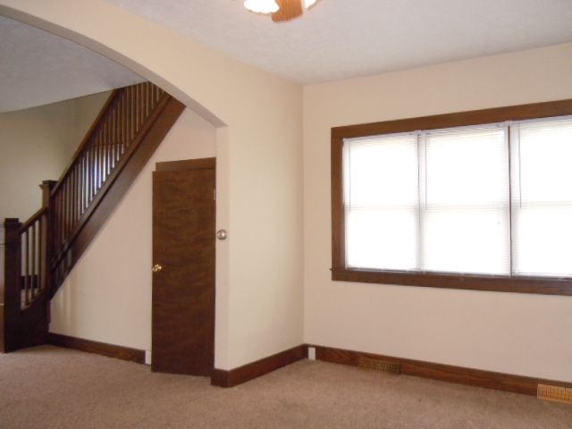 1011 S Main St, Goshen, IN 46526 photo 9