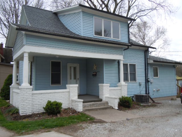 1011 S Main St, Goshen, IN 46526 photo 1