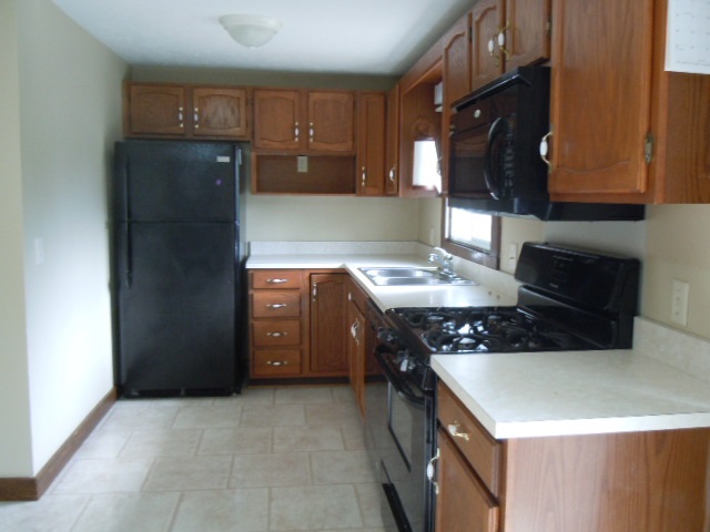 1011 S Main St, Goshen, IN 46526 photo 4