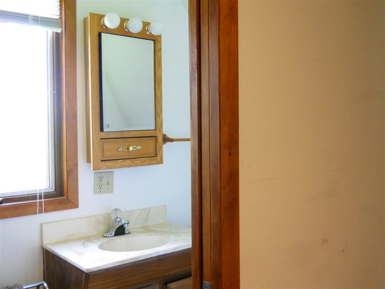 205 E Section St, Claypool, IN 46510 photo 8