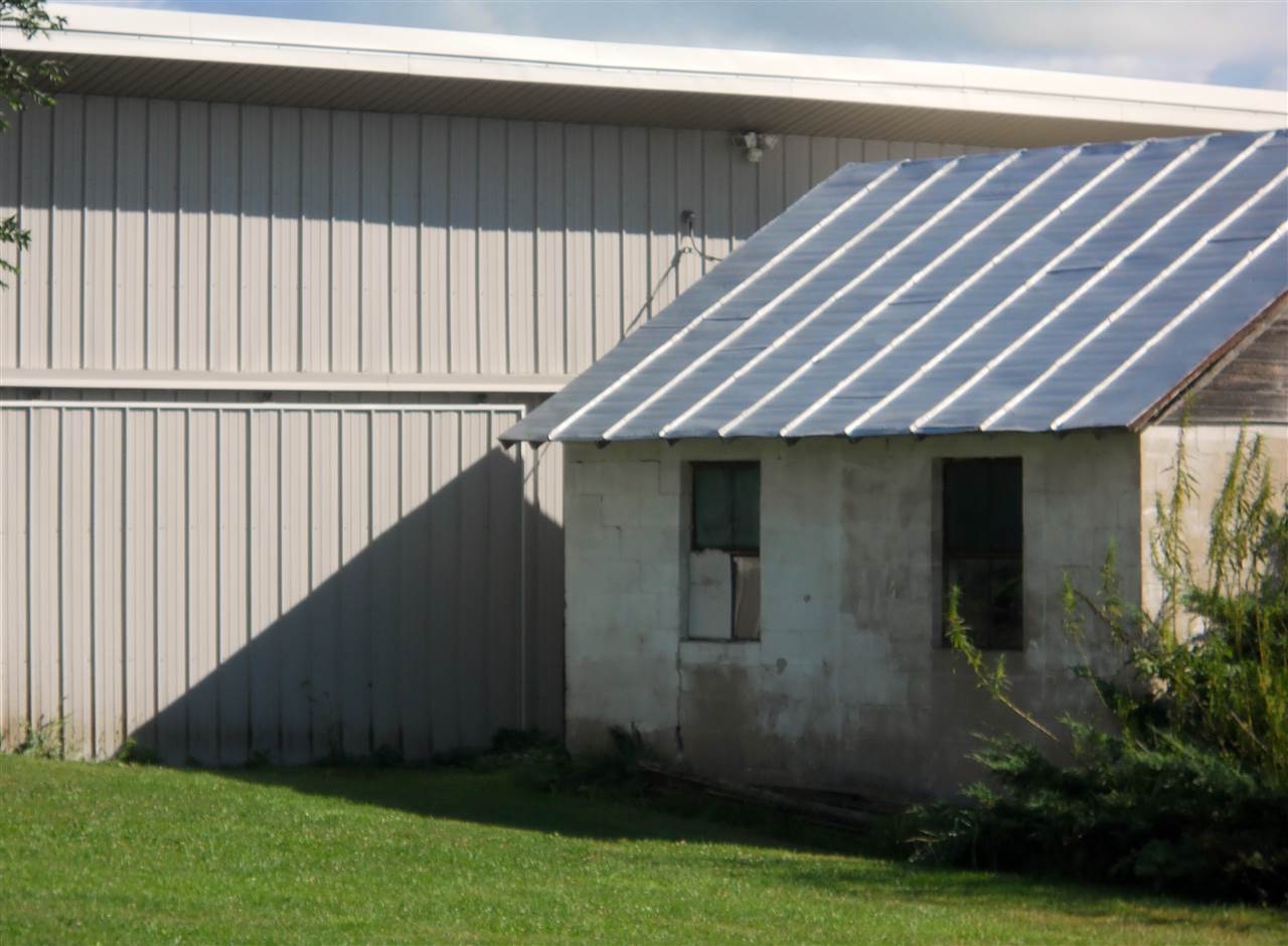 205 E Section St, Claypool, IN 46510 photo 5