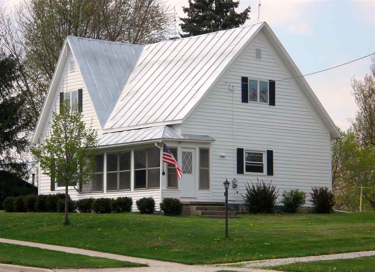 205 E Section St, Claypool, IN 46510 photo 3