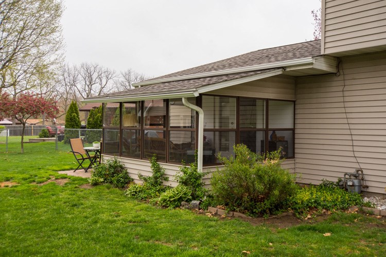 12860 Loop Ct, Granger, IN 46530 photo 32