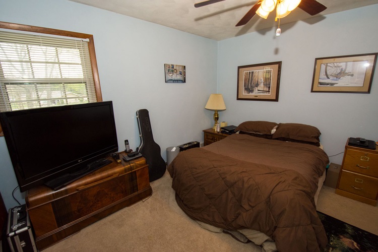 12860 Loop Ct, Granger, IN 46530 photo 27