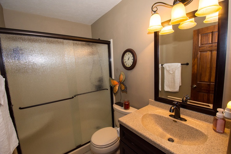 12860 Loop Ct, Granger, IN 46530 photo 28