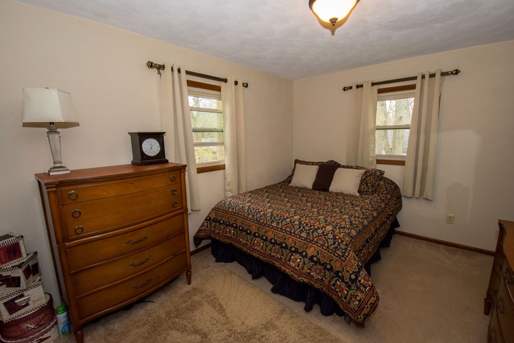 12860 Loop Ct, Granger, IN 46530 photo 7