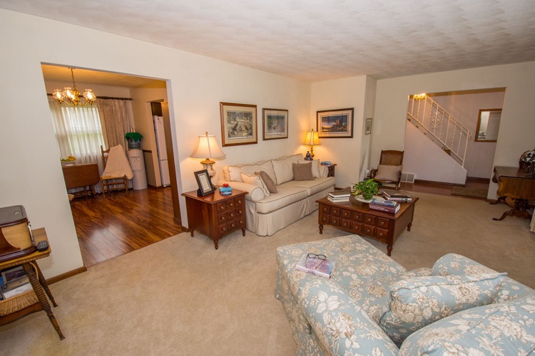 12860 Loop Ct, Granger, IN 46530 photo 15