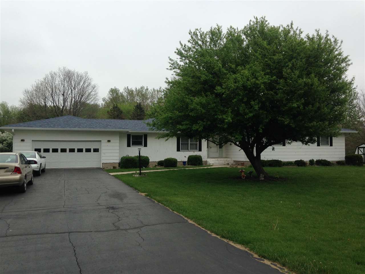 1001 Dogwood Dr, Rochester, IN 46975 photo 2