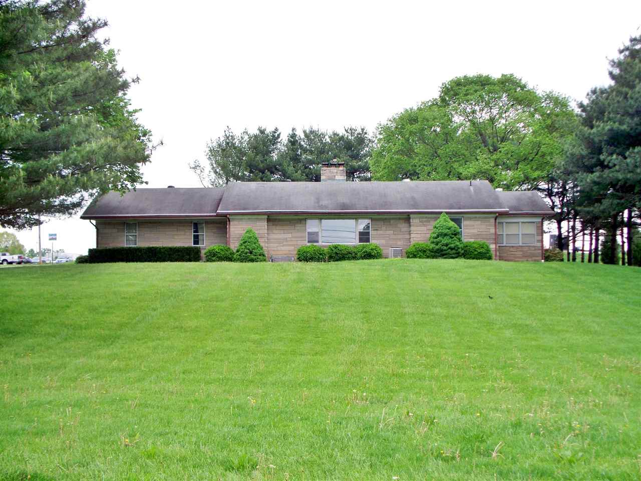 1214 Wernsing Rd, Jasper, IN 47546 photo 1