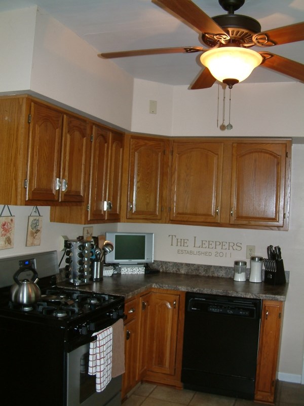 158 E John, Nappanee, IN 46550 photo 9