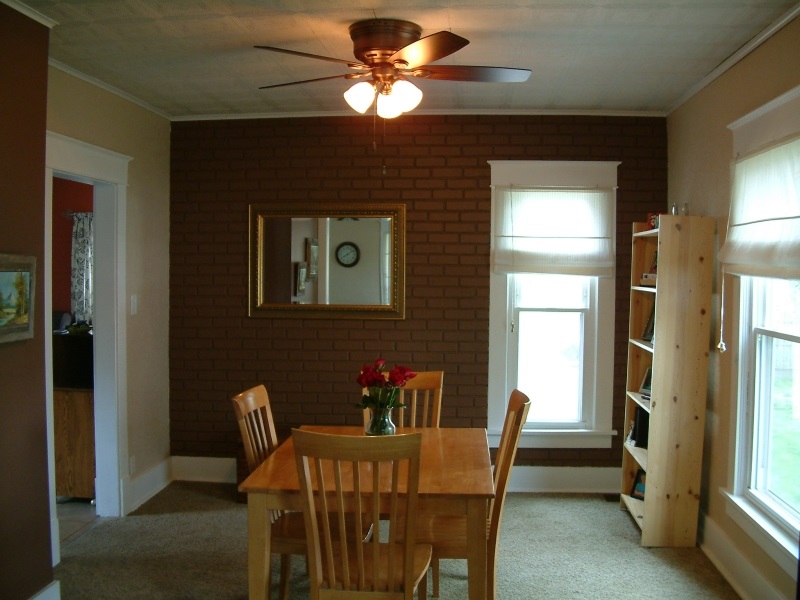 158 E John, Nappanee, IN 46550 photo 5