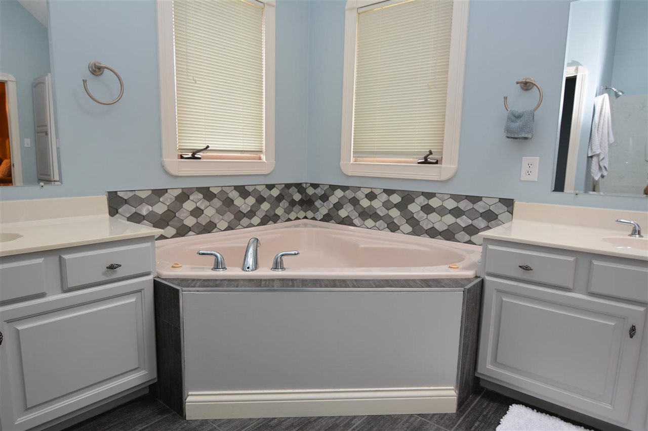 5626 Harmony Woods Ln, Evansville, IN 47720 photo 15