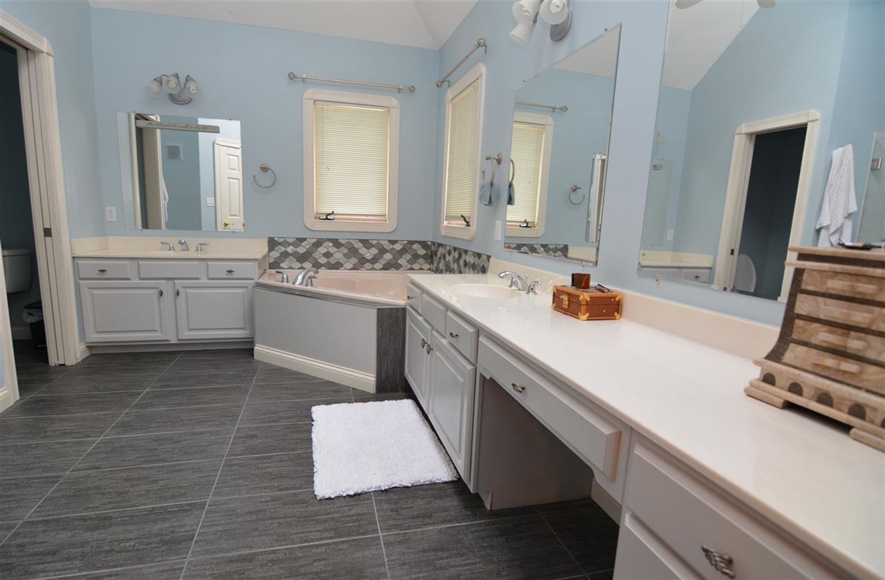 5626 Harmony Woods Ln, Evansville, IN 47720 photo 16