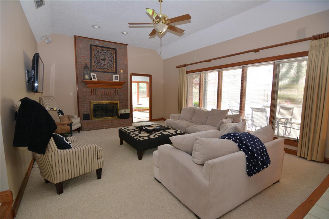 5626 Harmony Woods Ln, Evansville, IN 47720 photo 10