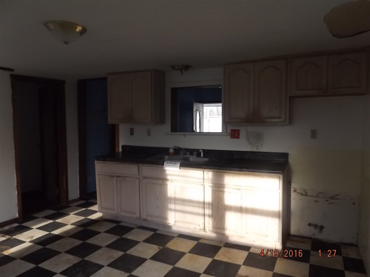 357 N 9th St, Middletown, IN 47356 photo 3