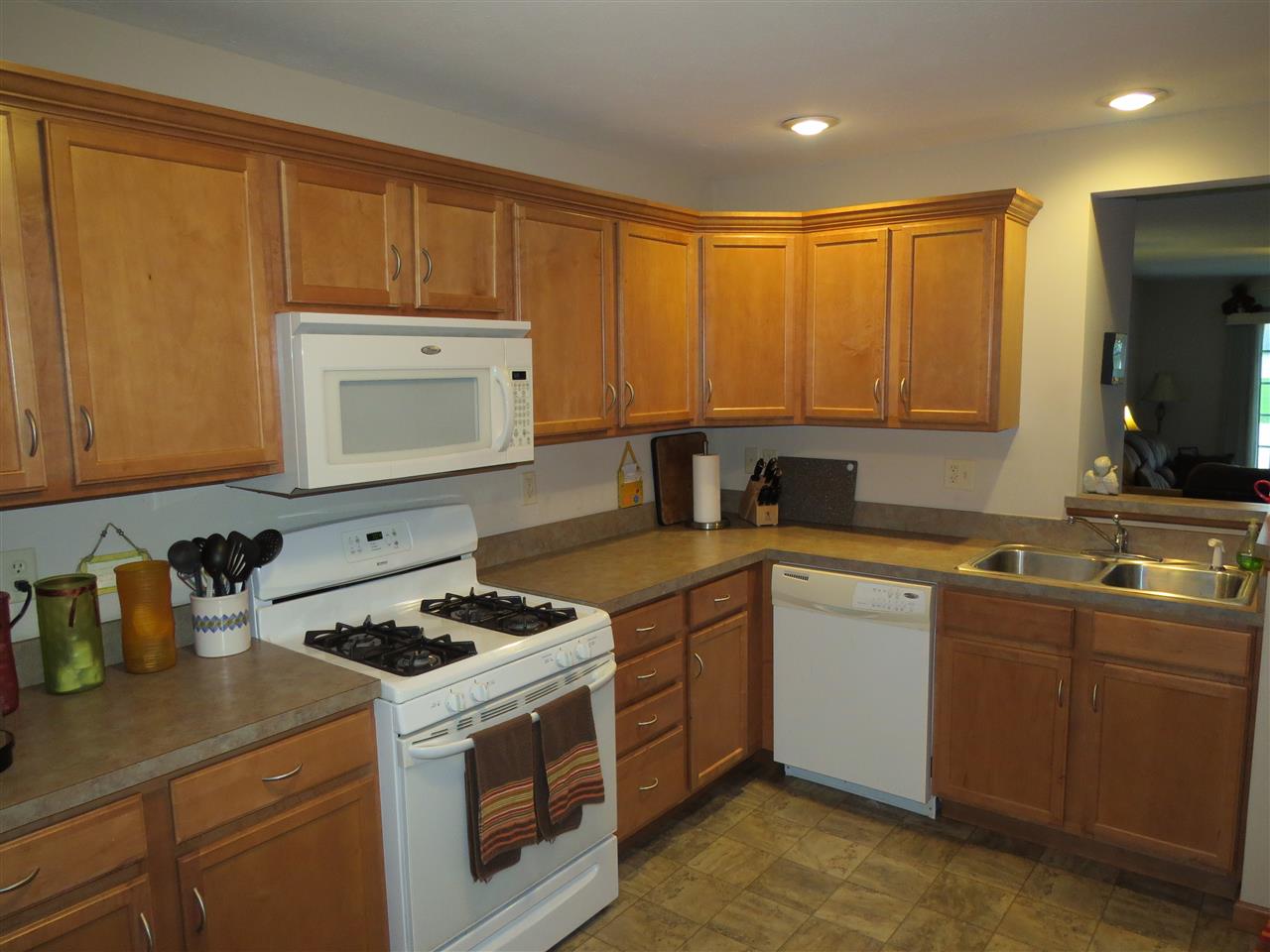 148 Tulip Blvd, Goshen, IN 46526 photo 2