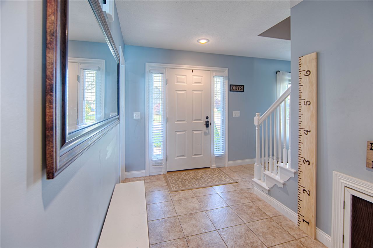 10730 Fall Creek Dr, Newburgh, IN 47630 photo 5