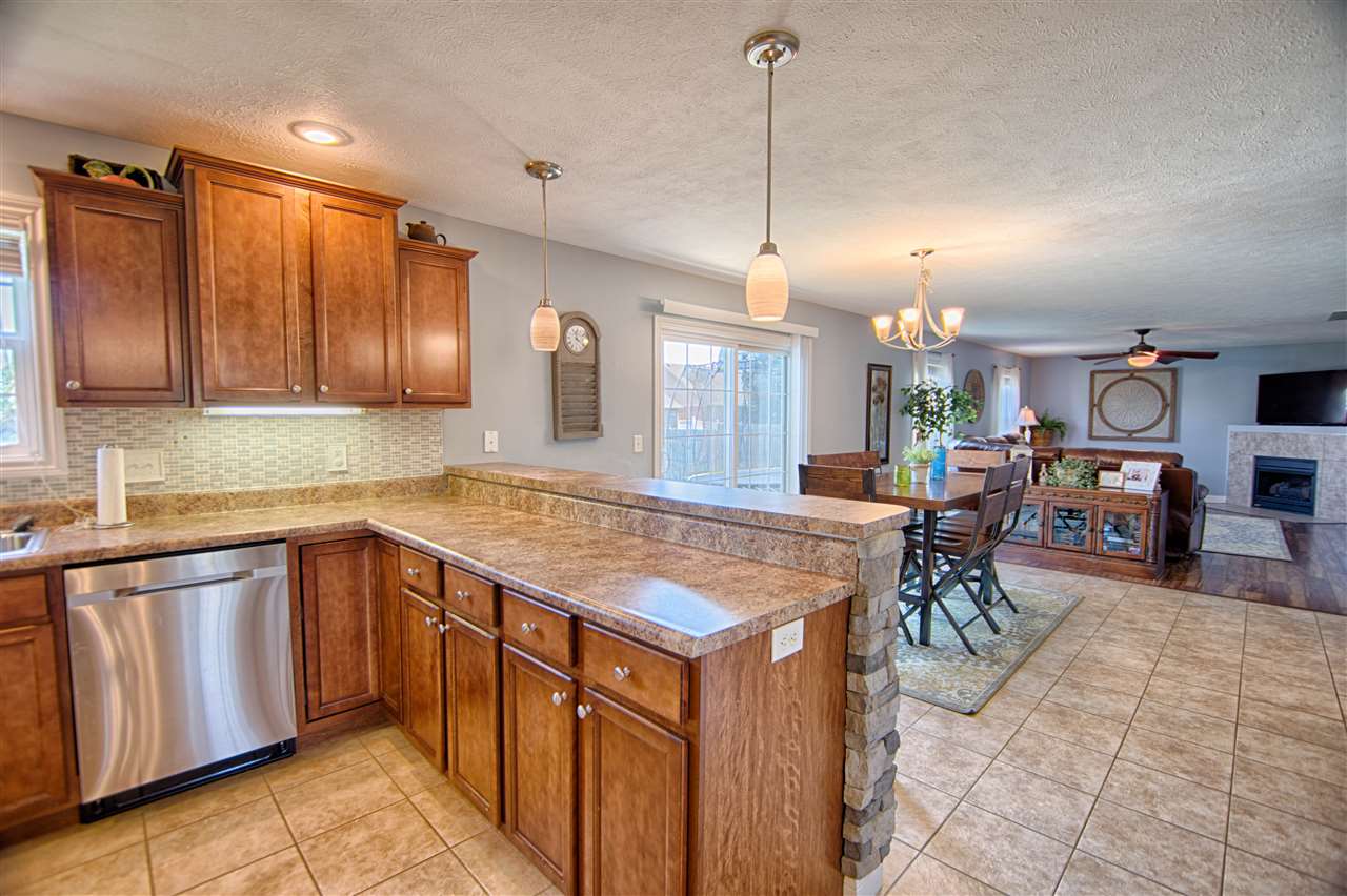 10730 Fall Creek Dr, Newburgh, IN 47630 photo 9