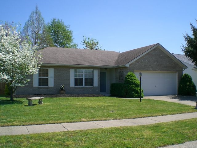 1738 Seasons Ridge Blvd, Evansville, IN 47715 photo 2