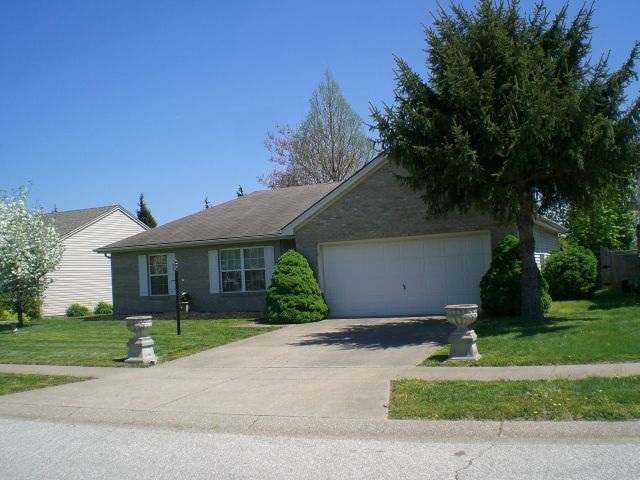 1738 Seasons Ridge Blvd, Evansville, IN 47715 photo 3