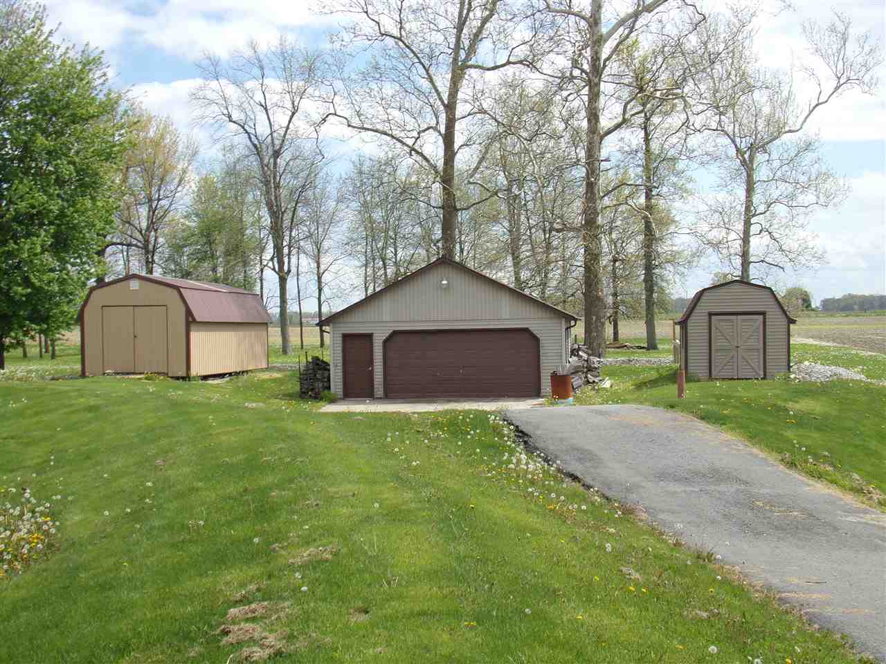 2305 W 300 S, Tipton, IN 46072 photo 2