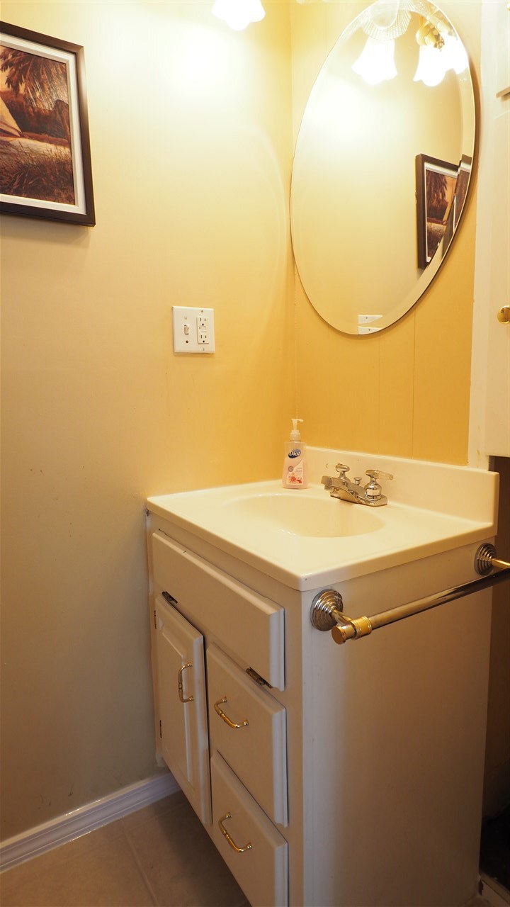 360 S Cornell Cir, Fort Wayne, IN 46807 photo 7