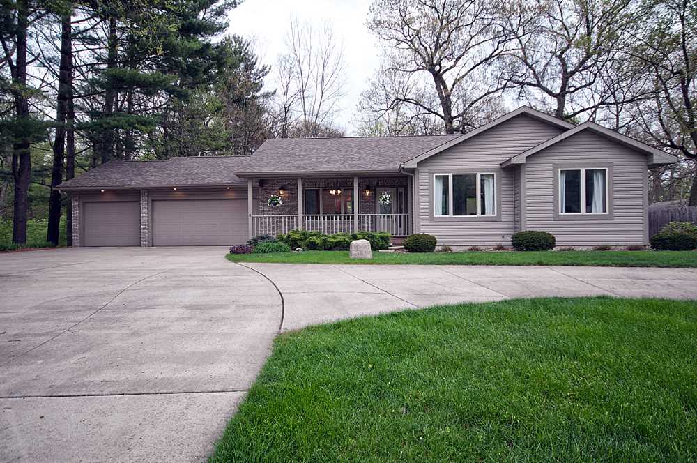 51950 Hazel Rd, Granger, IN 46530 photo 1
