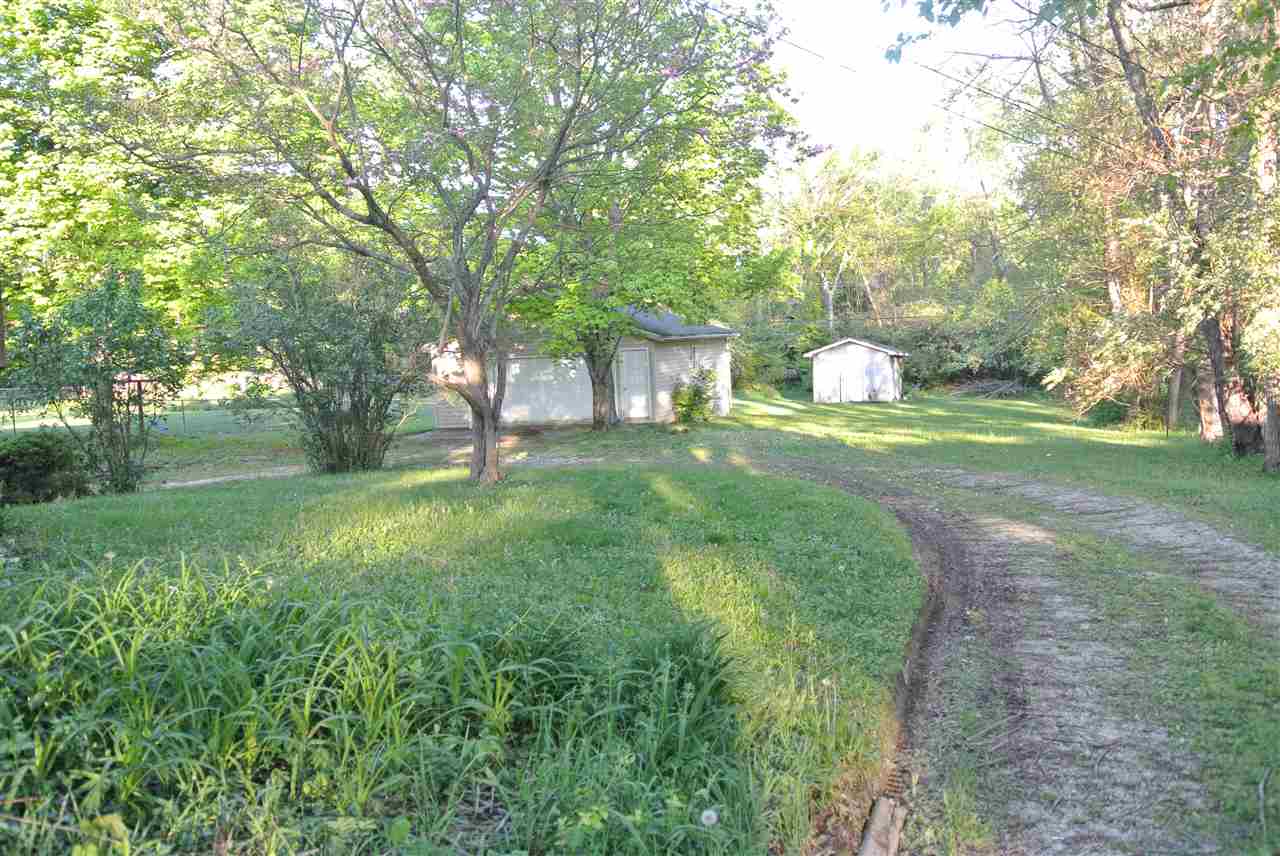 4334 E Stephens Dr, Bloomington, IN 47408 photo 2