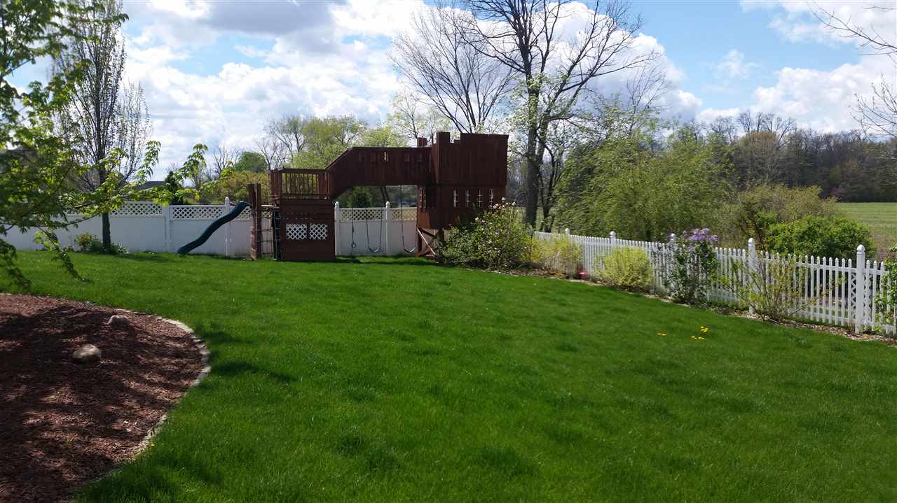 409 Steeplechase Dr, Auburn, IN 46706 photo 5