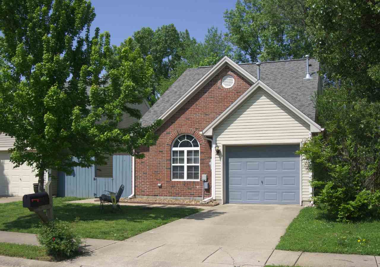 5919 River Walk Cir, Newburgh, IN 47630 photo 1