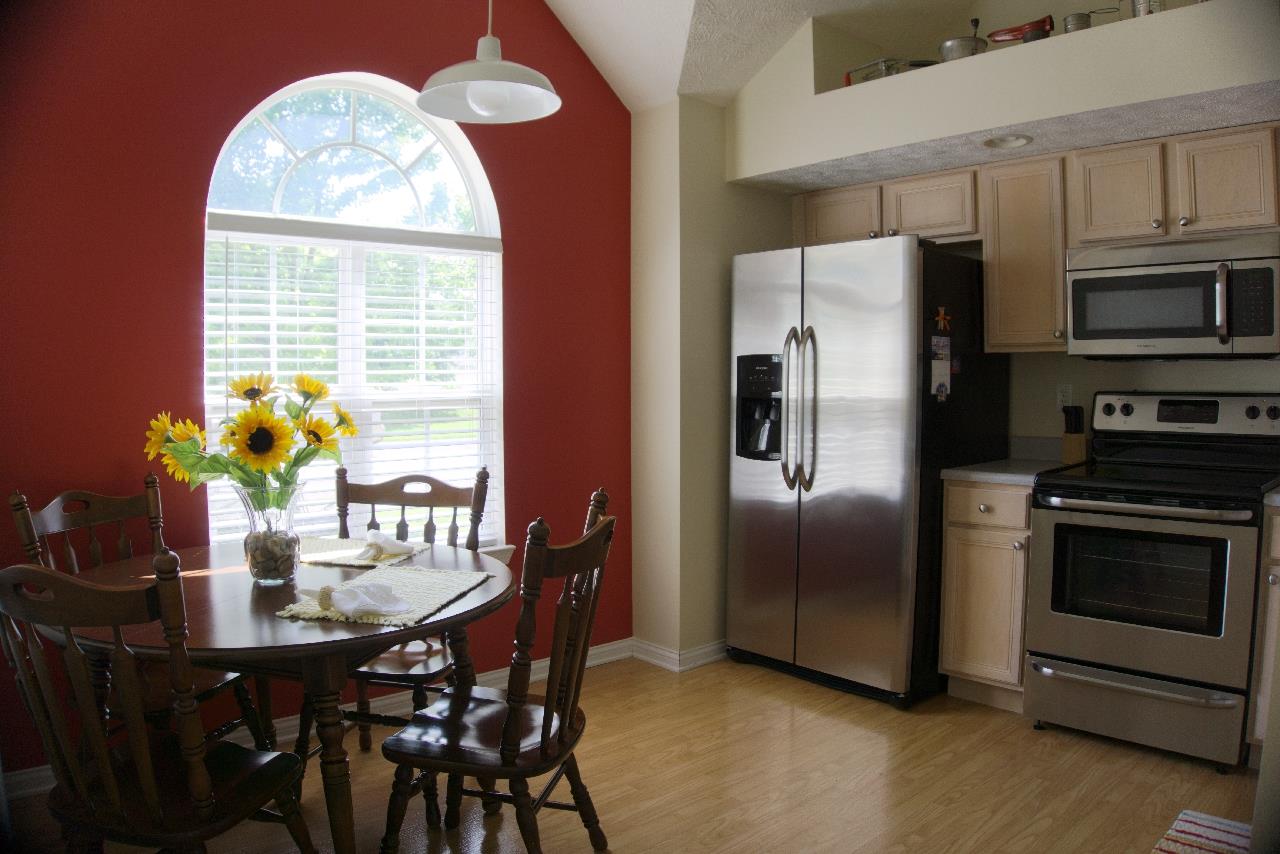 5919 River Walk Cir, Newburgh, IN 47630 photo 6