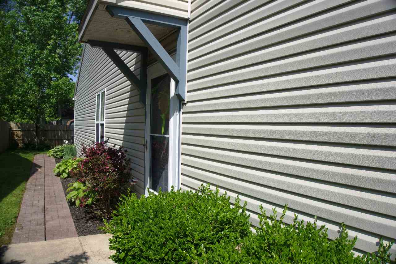 5919 River Walk Cir, Newburgh, IN 47630 photo 3