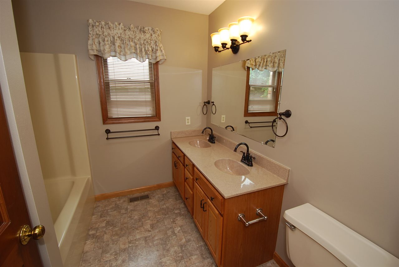 32 Daffodil Ct, Jasper, IN 47546 photo 11