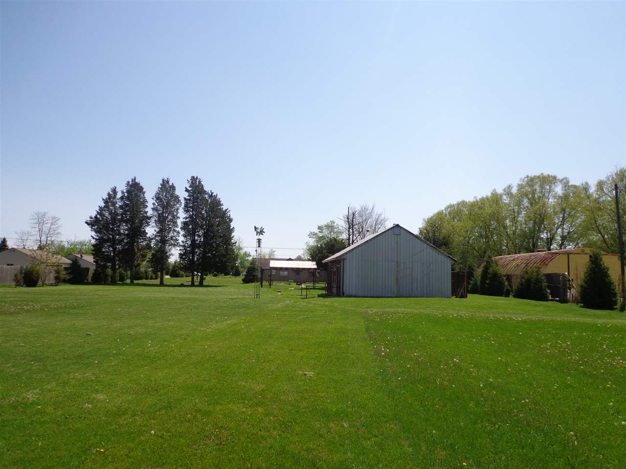8318 Covington Rd, Fort Wayne, IN 46804 photo 2
