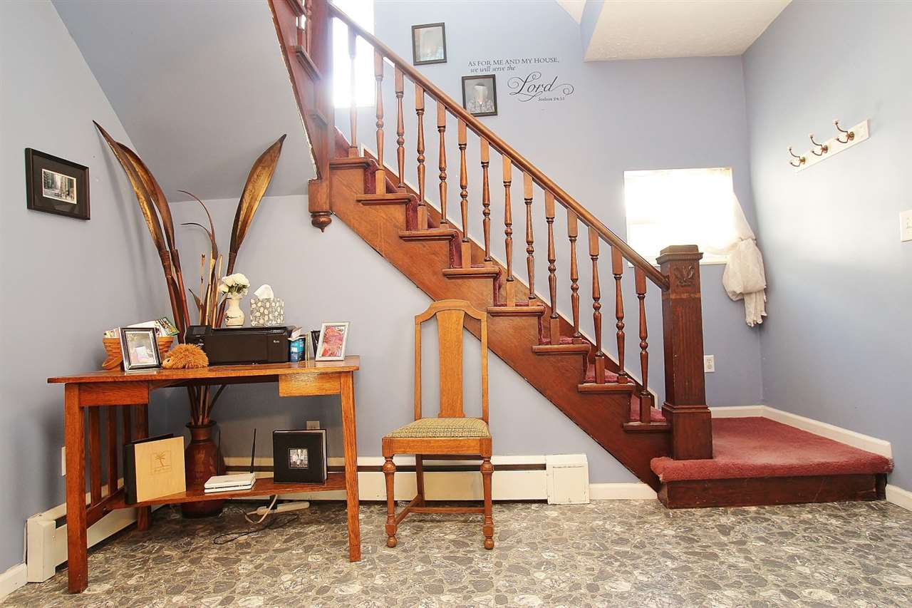 210 S Main St, Topeka, IN 46571 photo 5