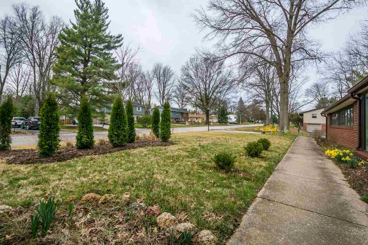 4531 E Sheffield Dr, Bloomington, IN 47408 photo 2