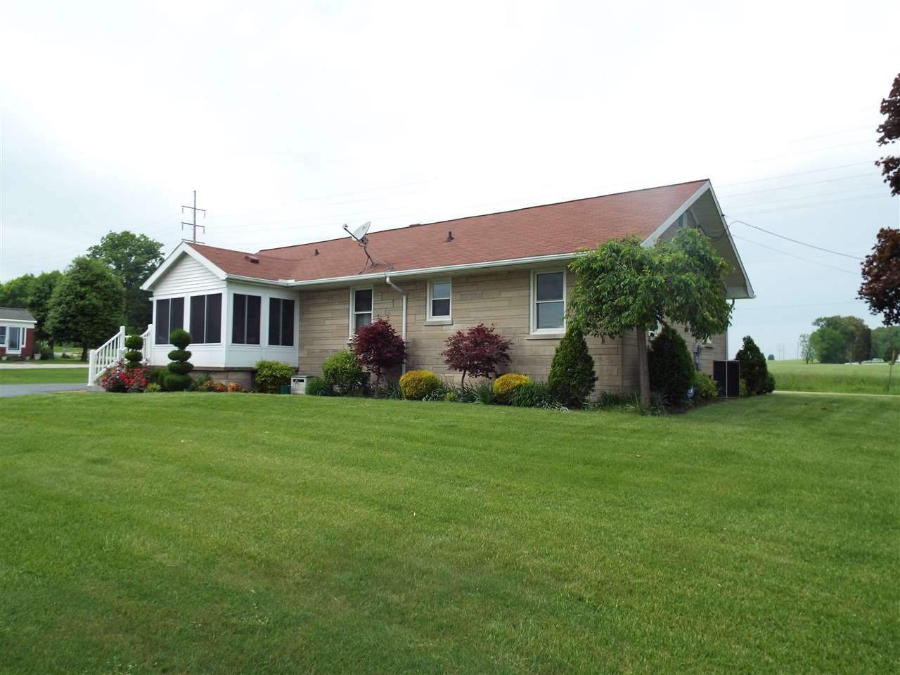 6335 E Baseline Rd, Evansville, IN 47725 photo 5