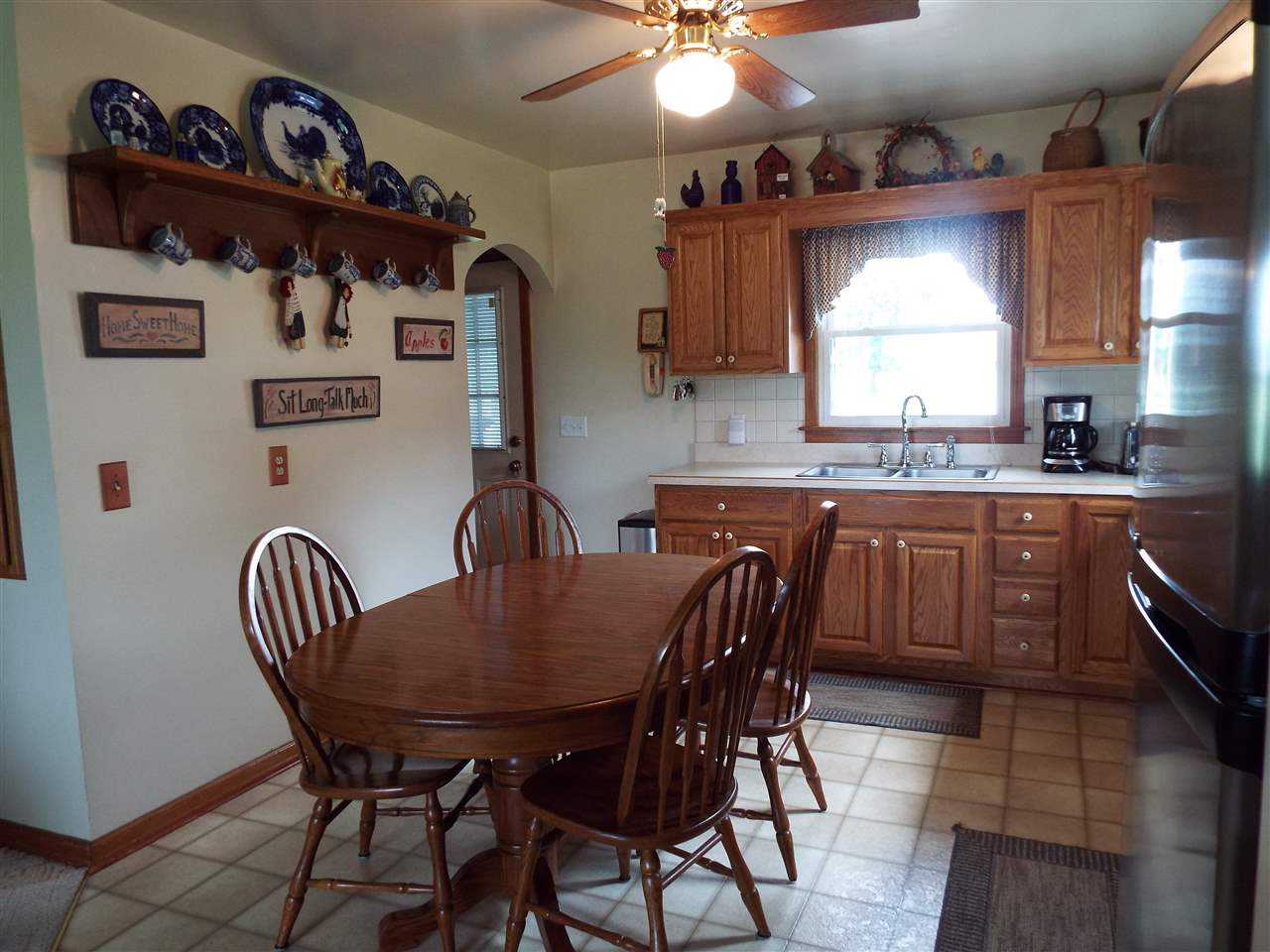 6335 E Baseline Rd, Evansville, IN 47725 photo 11
